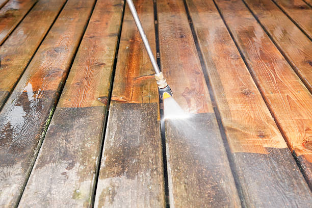 Best Deck Cleaning Services  in Rson, CA